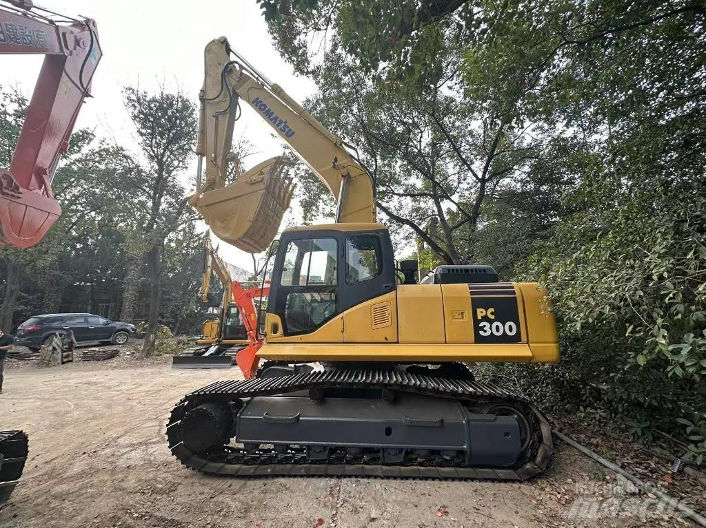 Komatsu PC 300 Εκσκαφείς με ερπύστριες