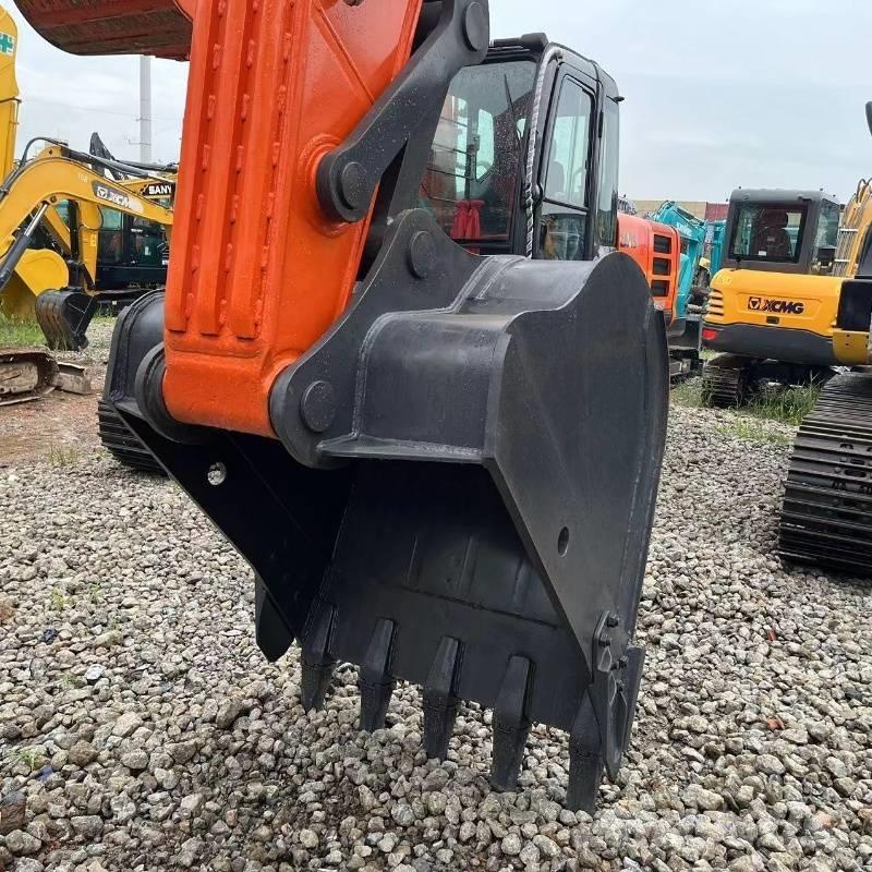Doosan DX 225 Εκσκαφείς με ερπύστριες