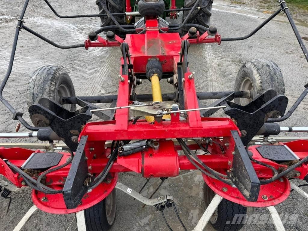 Fella TH901 trans Τσουγκράνες και χορτοξηραντικές μηχανές