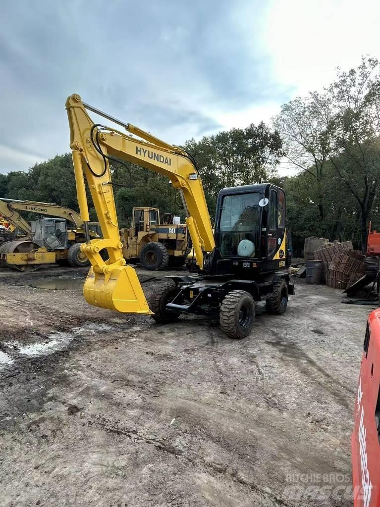 Hyundai R60-7 Εκσκαφείς με τροχούς - λάστιχα