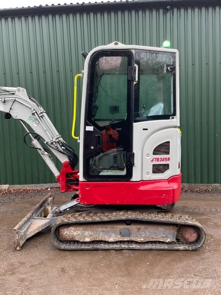 Takeuchi TB 325 R Εκσκαφάκι (διαβολάκι) < 7t