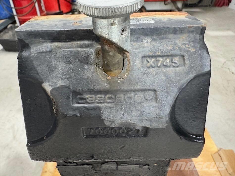 Toyota Fourches Δικράνες