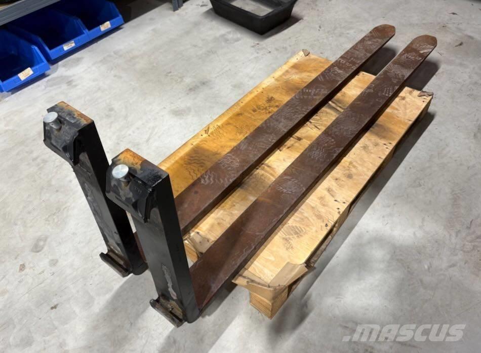 Toyota Fourches Δικράνες