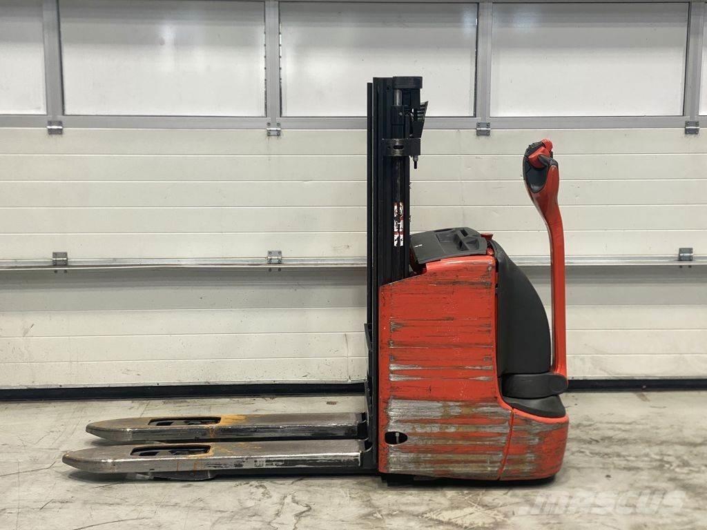 Linde L12 I Παλετοφόρα πεζού χειριστή με ιστό