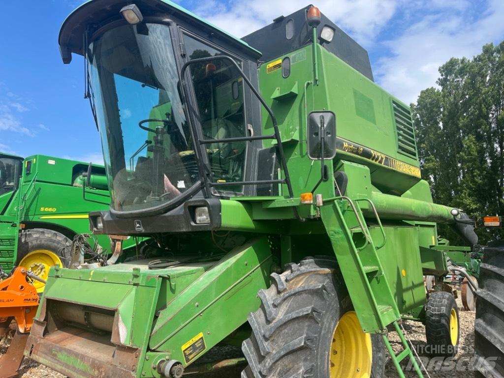 John Deere 1177 Θεριζοαλωνιστικές μηχανές