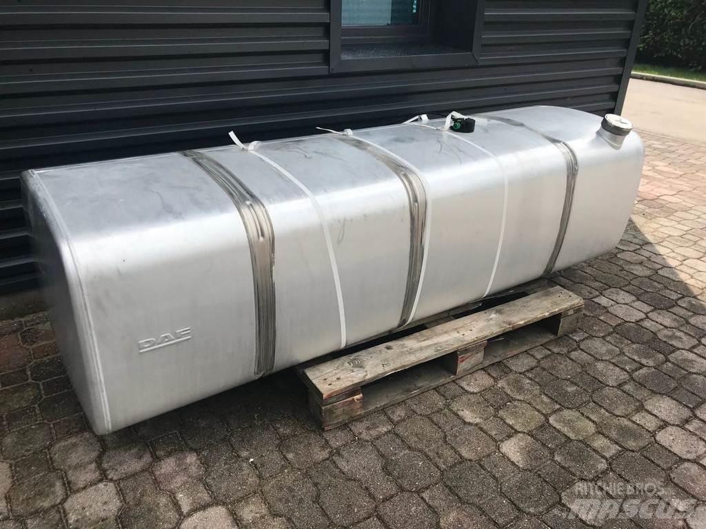 DAF 850 L Δεξαμενές καυσίμων και πρόσθετων