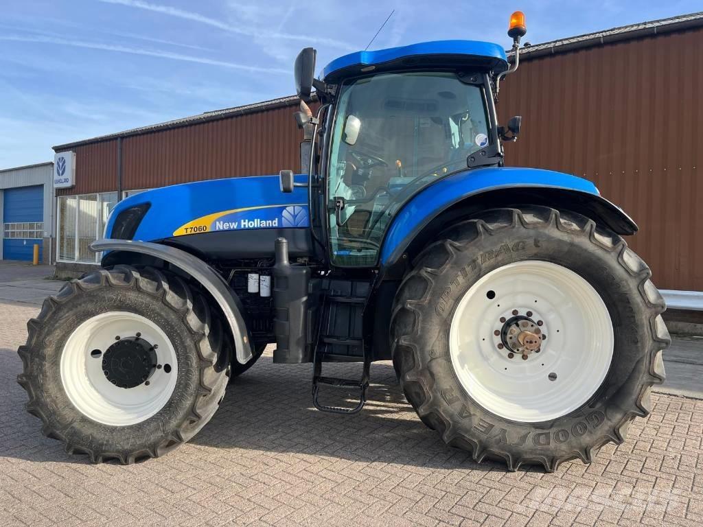 New Holland T7060 Τρακτέρ