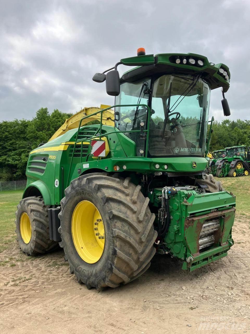 John Deere 8500 Μηχανές χορτονομής