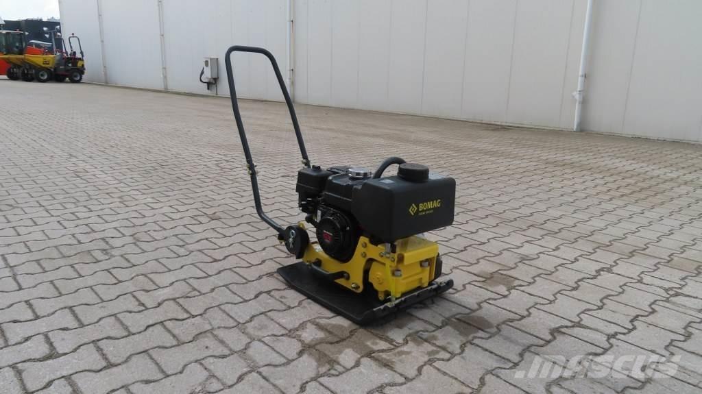 Bomag BVP 18/45 Επίπεδοι κόπανοι