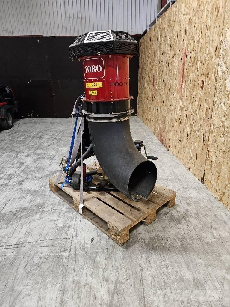 Toro ProForce Εξοπλισμός απομάκρυνσης αδρανών υλικών