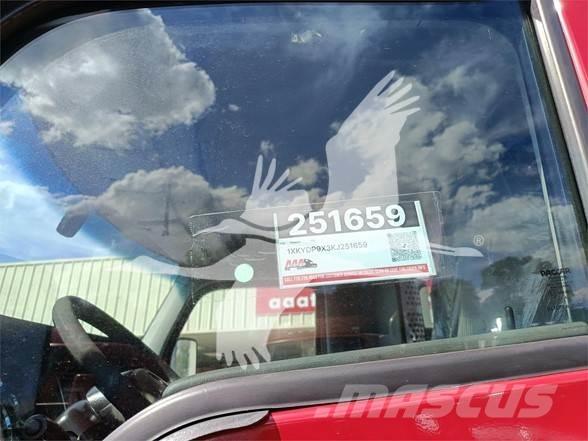 Kenworth T680 Τράκτορες