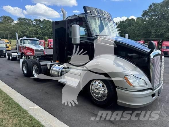 Kenworth T680 Τράκτορες