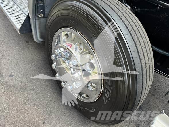 Kenworth T680 Τράκτορες