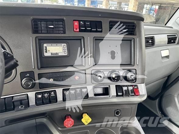 Kenworth T680 Τράκτορες