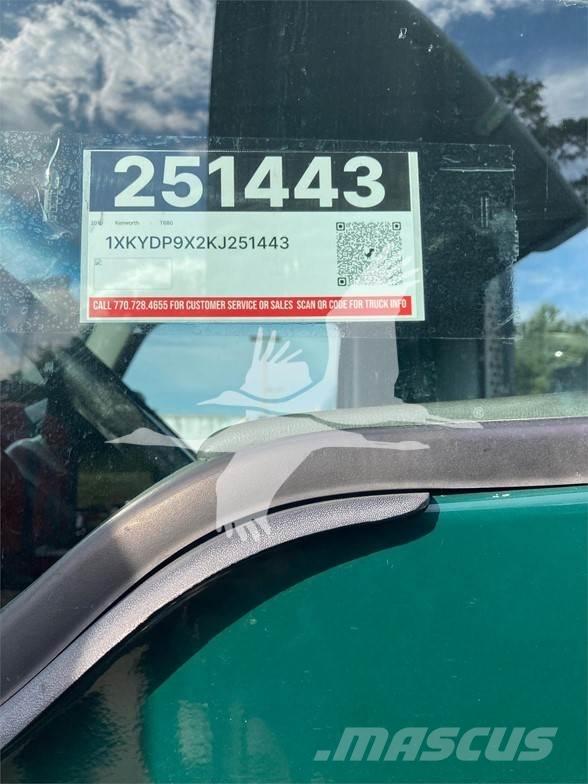 Kenworth T680 Τράκτορες