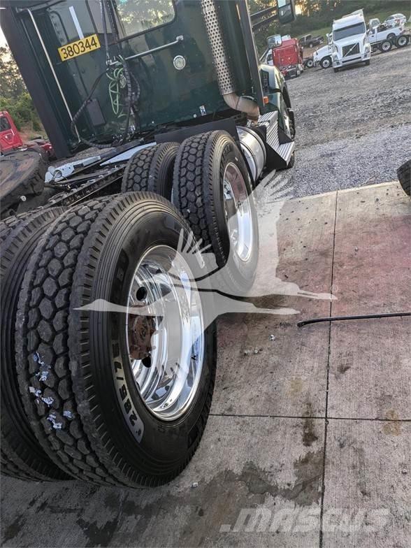 Kenworth T680 Τράκτορες