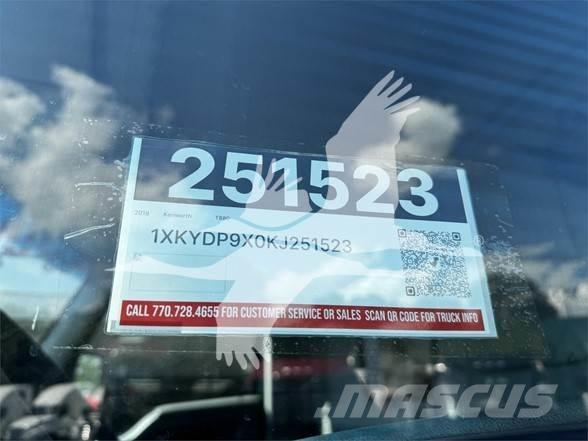 Kenworth T680 Τράκτορες