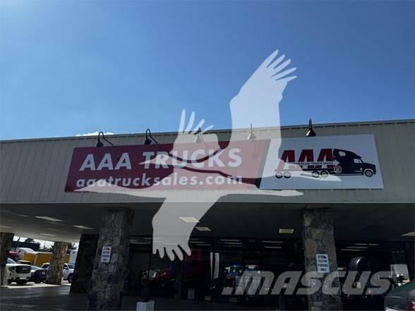 Kenworth T680 Τράκτορες