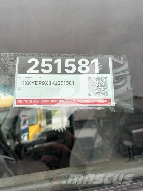 Kenworth T680 Τράκτορες