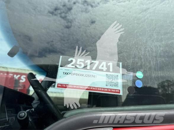 Kenworth T680 Τράκτορες