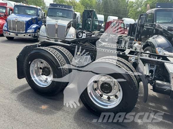 Kenworth T680 Τράκτορες