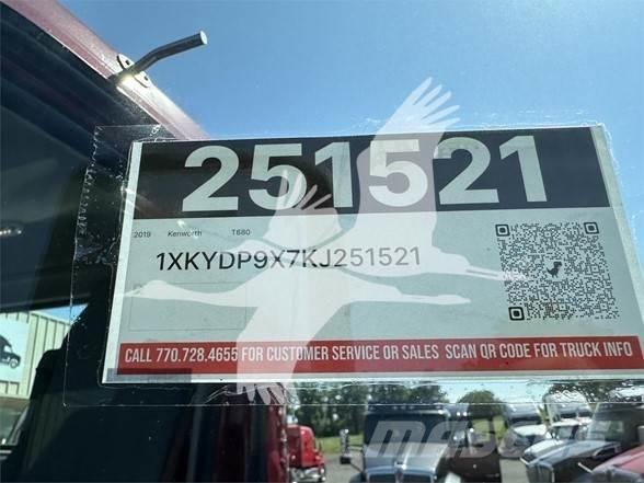 Kenworth T680 Τράκτορες