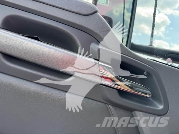 Kenworth T680 Τράκτορες