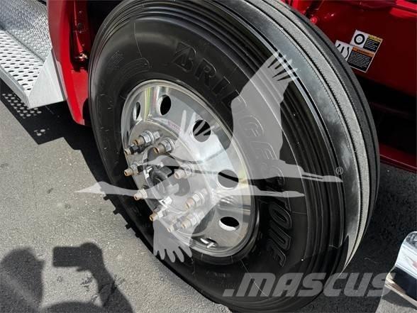 Kenworth T680 Τράκτορες