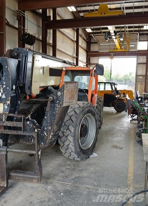 JLG 1055 Τηλεσκοπικοί ανυψωτές