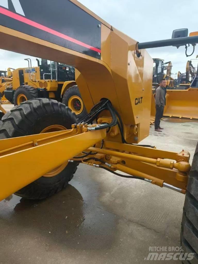 CAT 140K Γκρέιντερς