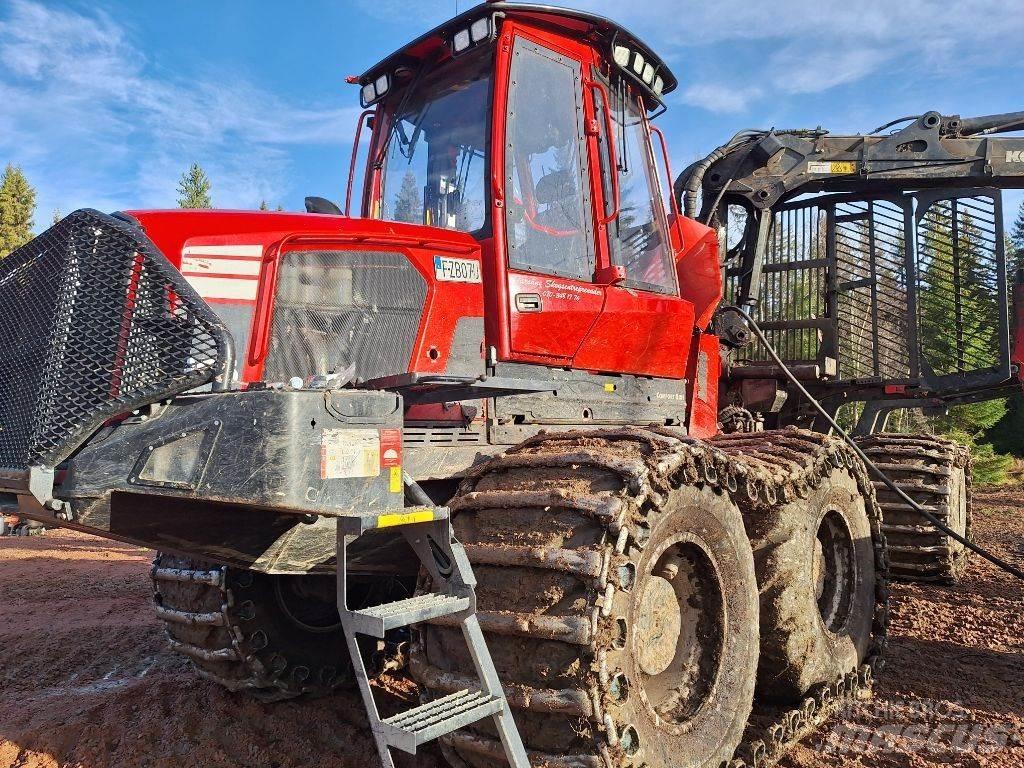 Komatsu 895 Μεταφορείς ξυλείας