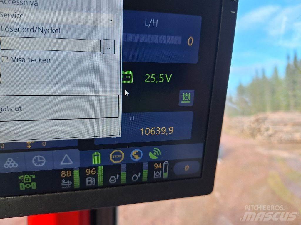 Komatsu 895 Μεταφορείς ξυλείας