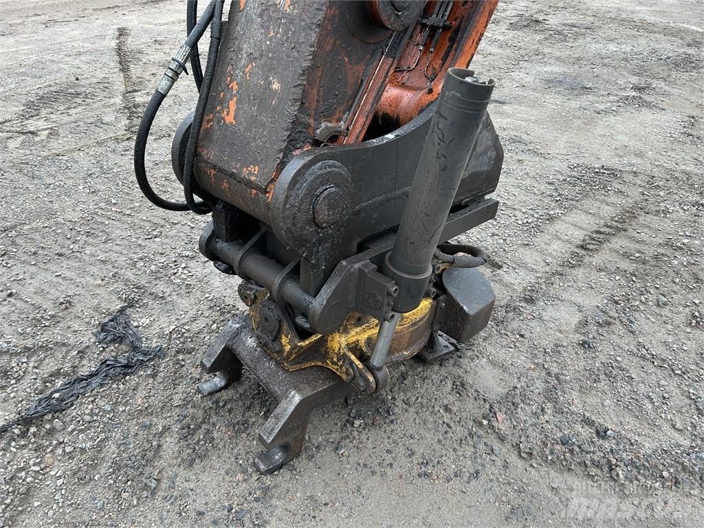 Hitachi ZX210LC-3 Εκσκαφείς με ερπύστριες