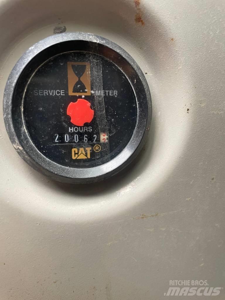 CAT 321 C LCR Εκσκαφείς με ερπύστριες