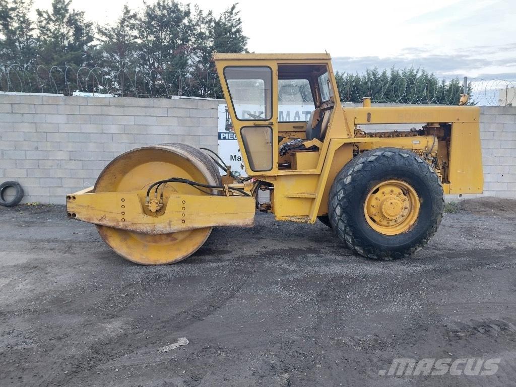 Bomag BW 212 P D Κόπανοι