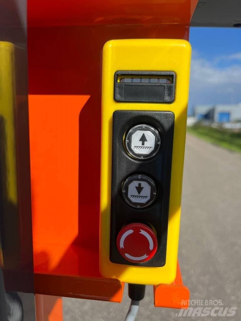 JLG Nano Ανυψωτήρες με κατακόρυφους πυλώνες