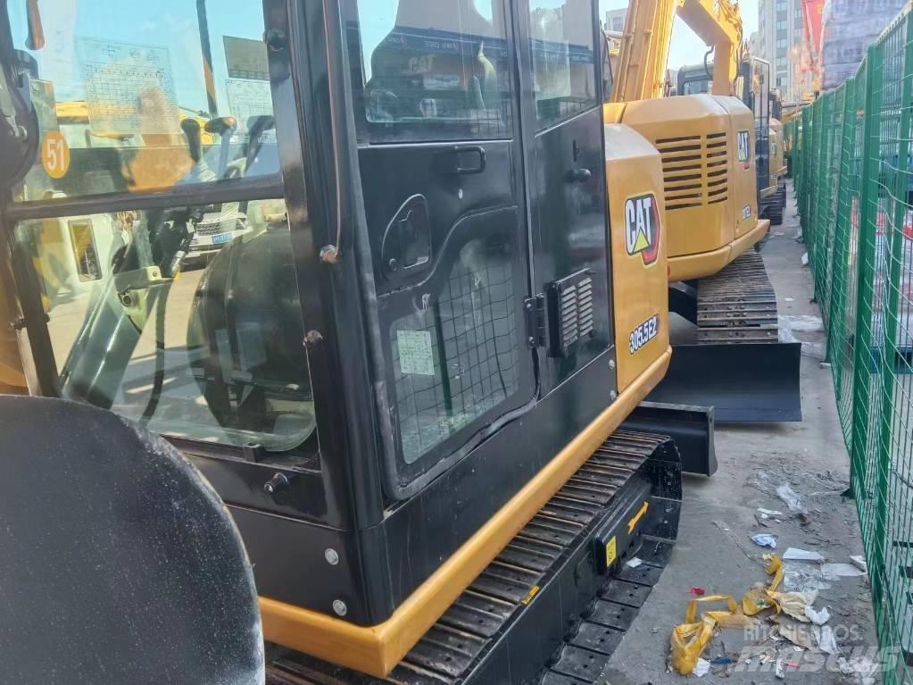 CAT 305.5 Εκσκαφείς με ερπύστριες