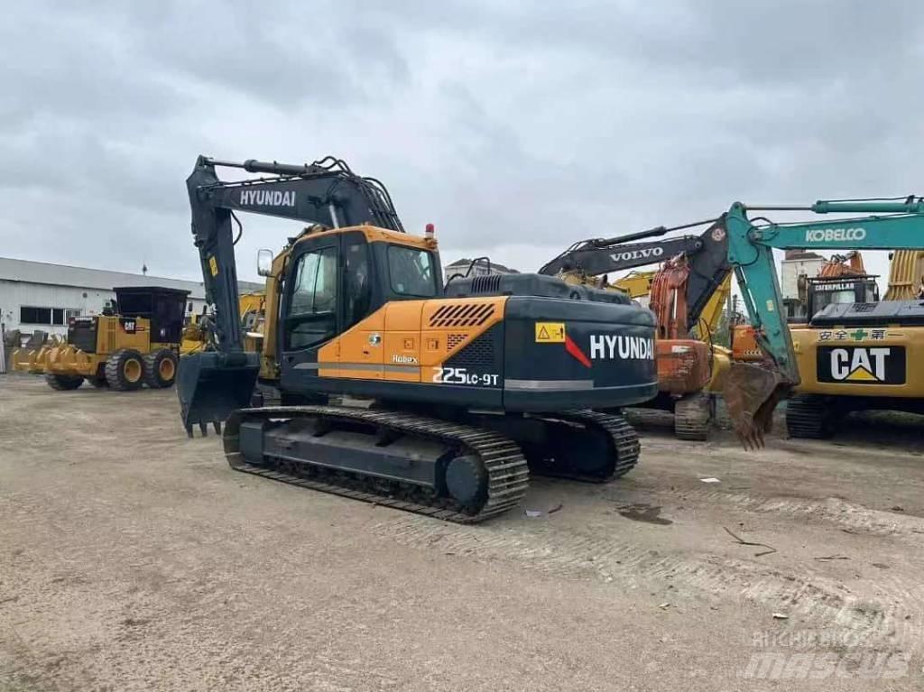 Hyundai 225LC-9T Εκσκαφείς με ερπύστριες