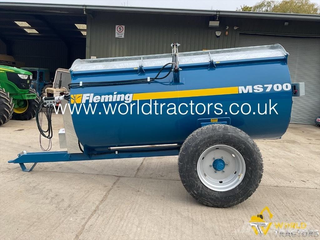 Fleming MS 700 Διασκορπιστές κοπριάς