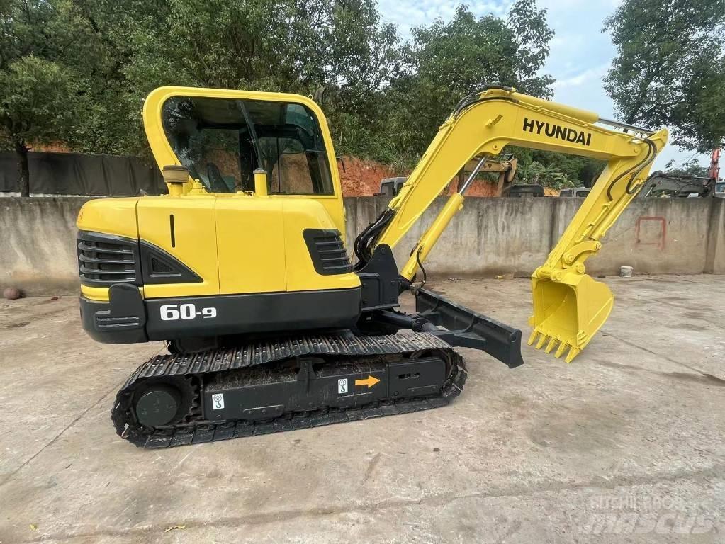 Hyundai R60-9 Εκσκαφείς με ερπύστριες