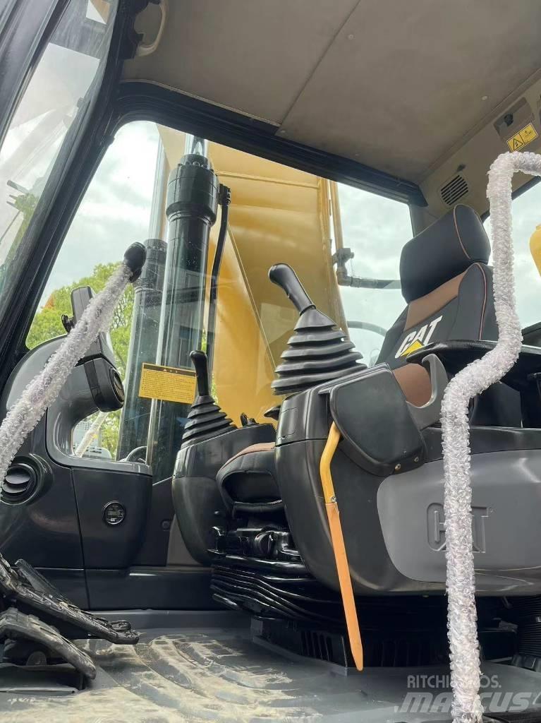 CAT 320 D Εκσκαφείς με ερπύστριες