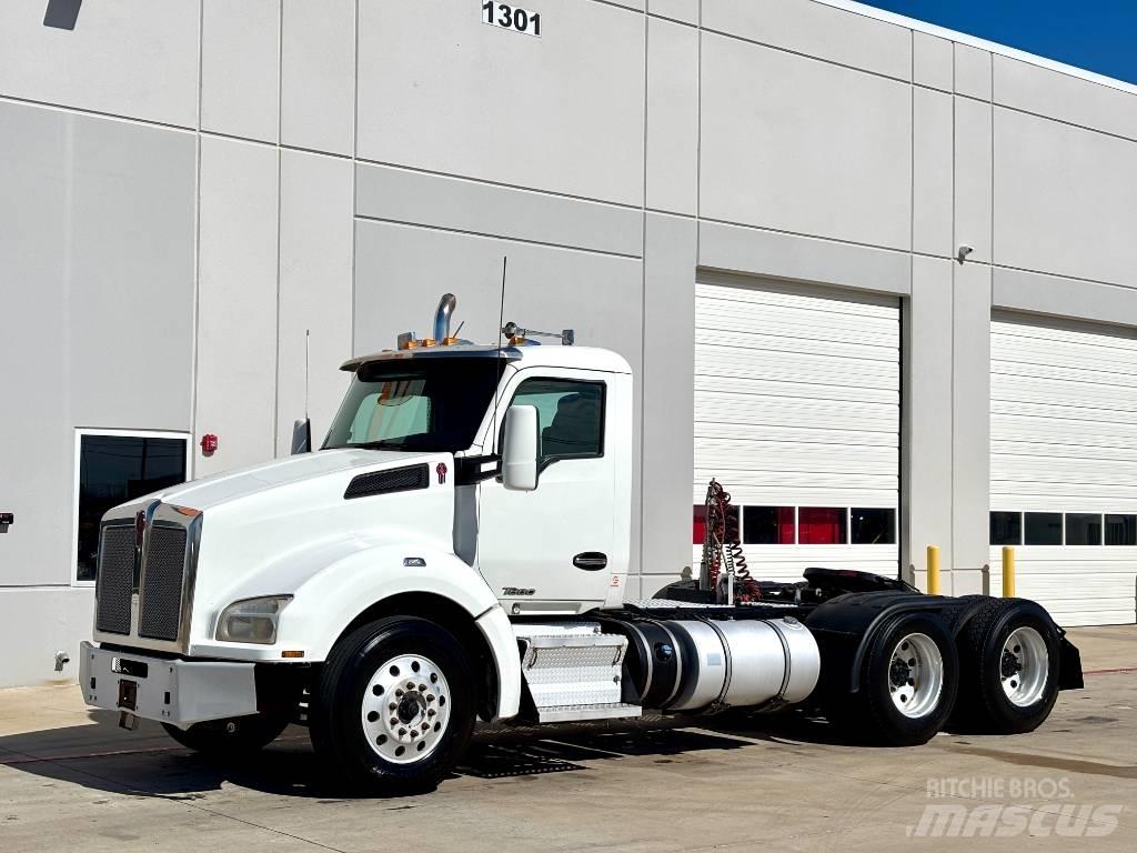 Kenworth T 880 Τράκτορες