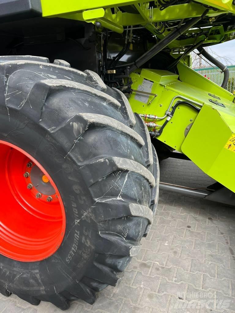 CLAAS Lexion 750 Θεριζοαλωνιστικές μηχανές