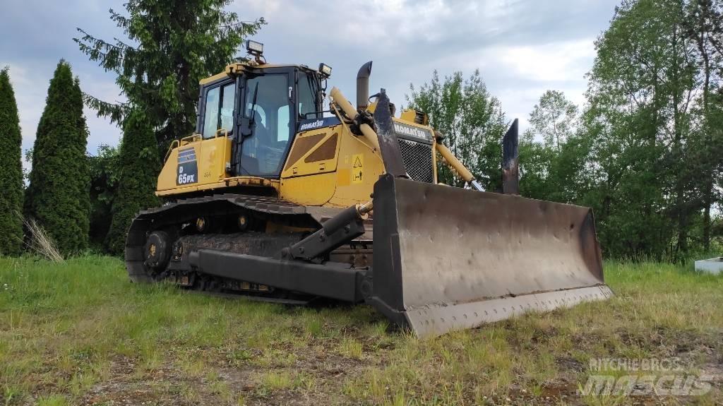 Komatsu D65PX-16 Μπουλντόζες με ερπύστριες