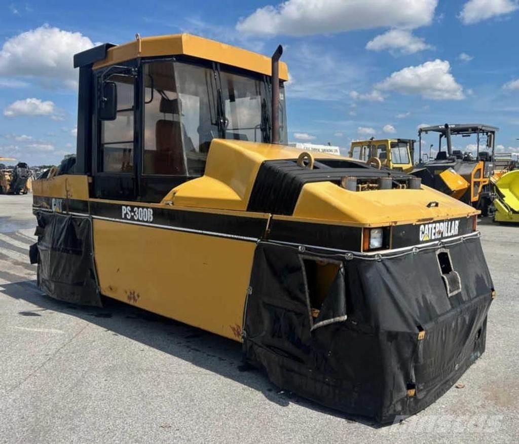 CAT PS 300B Κύλινδροι με επίσωτρα με αέρα