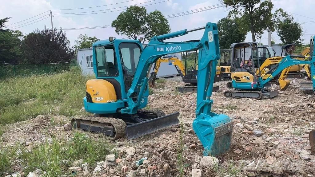 Komatsu U35 Εκσκαφάκι (διαβολάκι) < 7t