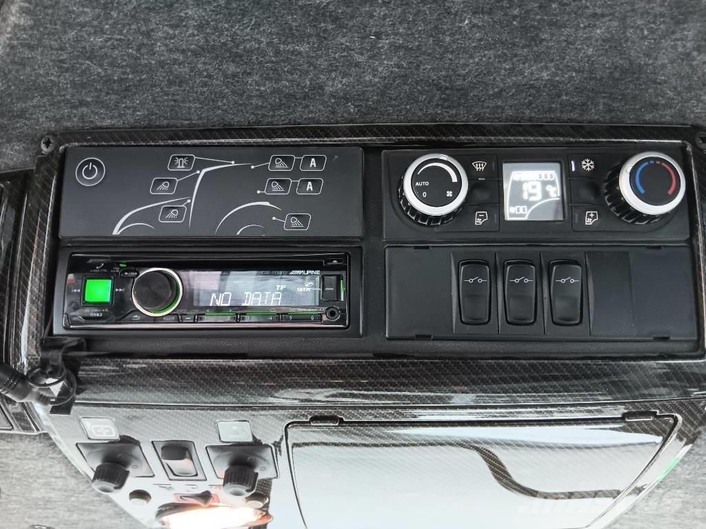 Valtra T 214 D Τρακτέρ