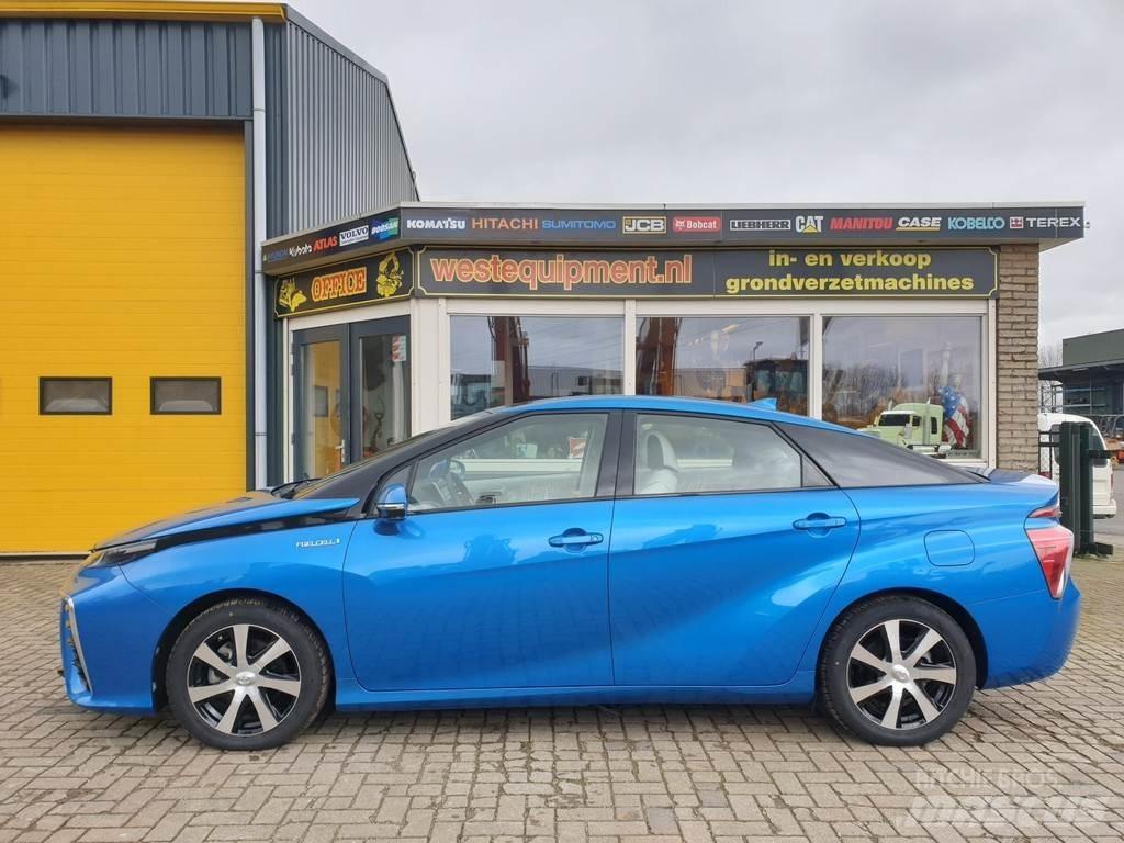 Toyota Mirai Αυτοκίνητα