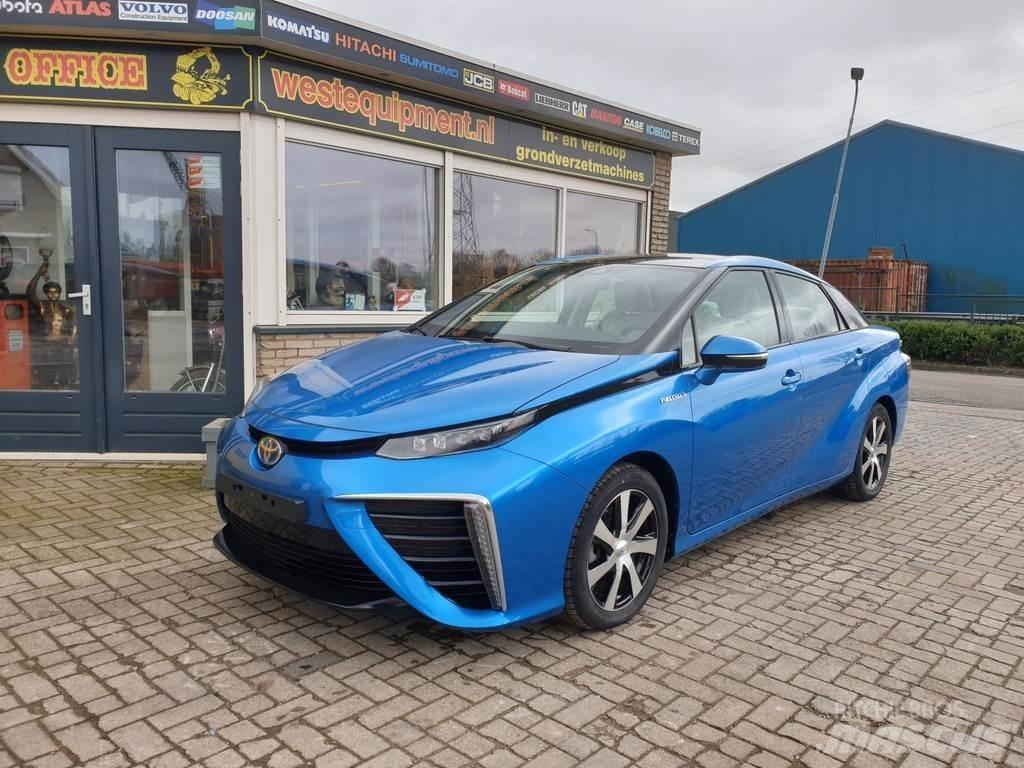 Toyota Mirai Αυτοκίνητα