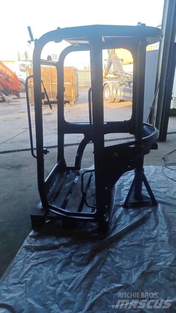 Yanmar Vio 45 Καμπίνες και εσωτερικό